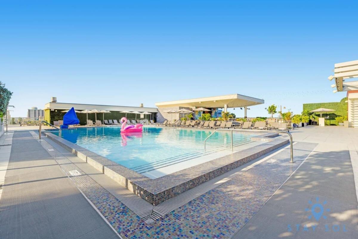 Lx Oasis Beachfront-Rt Infinity Pool Hollywood Buitenkant foto